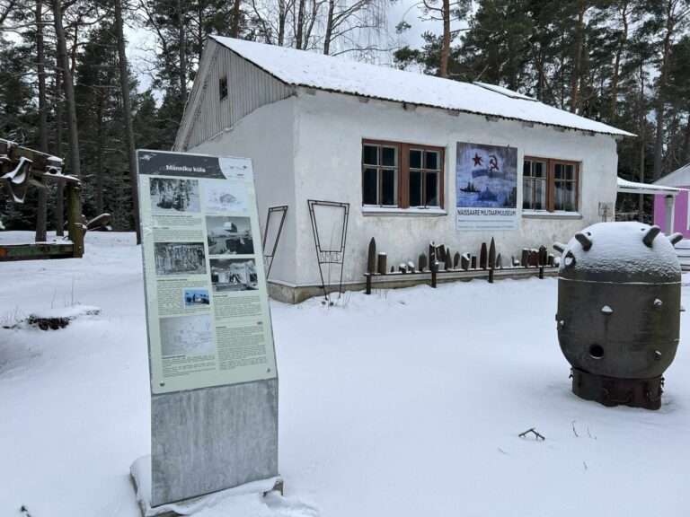 Naissaare põnevamad militaarobjektid